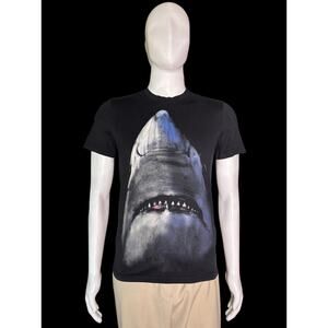 Authentic Givenchy Paris Shark Graphic Print T-Shirt Cuban Fit Men Size XS